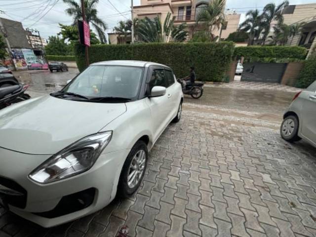 https://images10.gaadi.com/usedcar_image/4625585/original/processed_c18ef245-8fe7-4ef7-9f5f-07343d6ae62e.jpeg?imwidth=6402