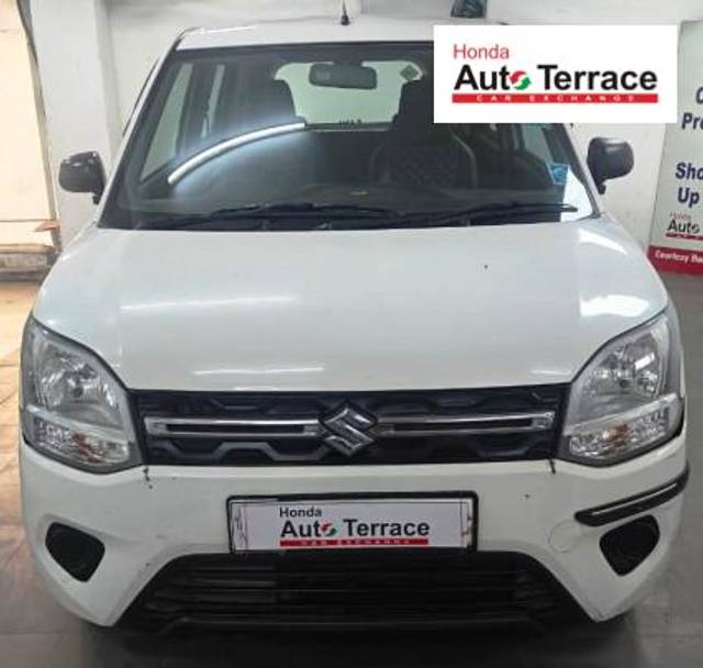 https://images10.gaadi.com/usedcar_image/4625592/original/15684b519cf8deb6659917a98c1cb88a.jpg?imwidth=6400