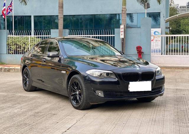 https://images10.gaadi.com/usedcar_image/4625598/original/processed_7efb2f72b9a9dc982304779300e49e8a.jpg?imwidth=6400