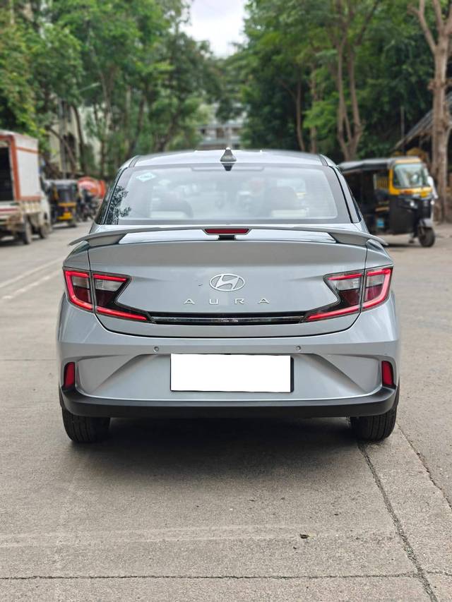 https://images10.gaadi.com/usedcar_image/4625601/original/processed_7a7538307ad9ca0a4d4d97b0c965314d.jpg?imwidth=6402