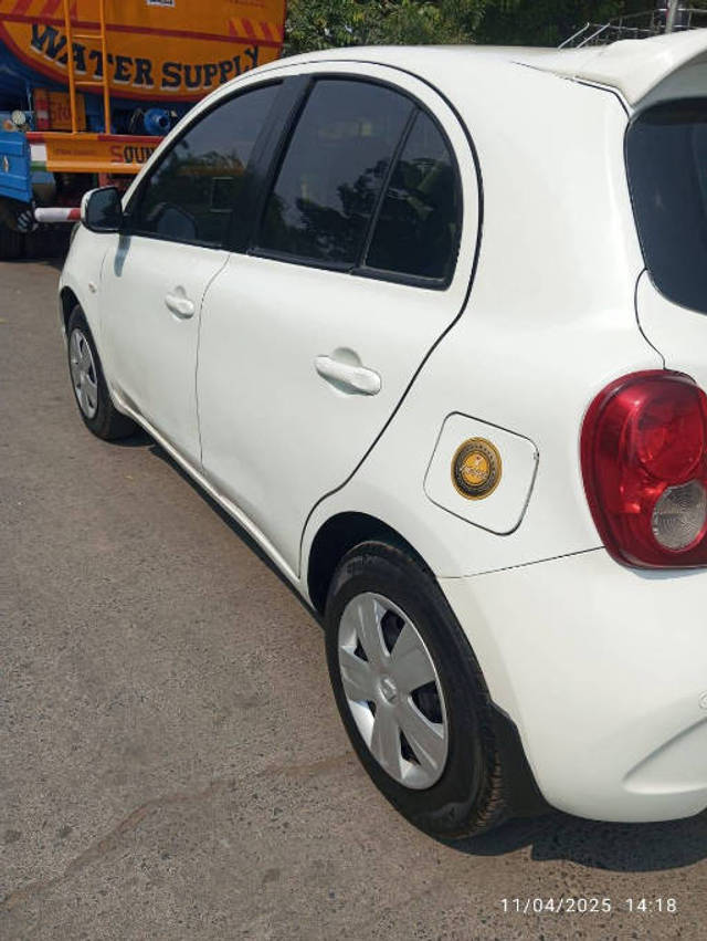 https://images10.gaadi.com/usedcar_image/4625603/original/0627387f59802c4171e3b873155d3c54.png?imwidth=6402