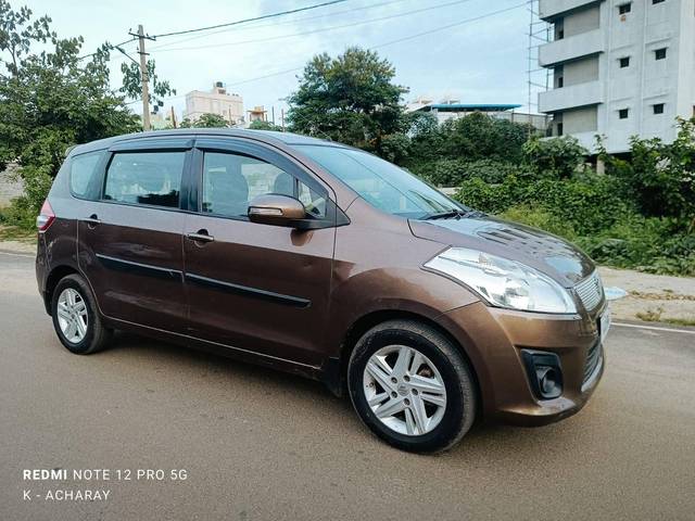 https://images10.gaadi.com/usedcar_image/4625607/original/processed_3f2230a6cecd553f9426075dca9de447.jpg?imwidth=6400