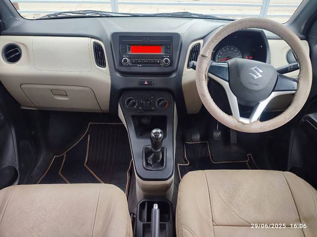 https://images10.gaadi.com/usedcar_image/4625616/original/f4a5c3807f6dbbc930267c82425ef5c7.jpeg?imwidth=6402
