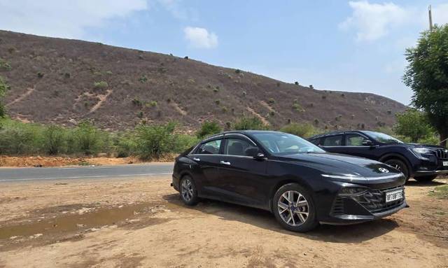 https://images10.gaadi.com/usedcar_image/4625623/original/processed_c344b47d-5af8-4c65-9f10-ed5d0621703d.jpg?imwidth=6400