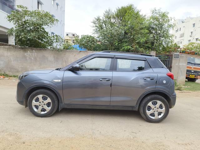 https://images10.gaadi.com/usedcar_image/4625626/original/processed_f1c219dbac44cb7c9d9217b7c91b3bb3.jpg?imwidth=6402