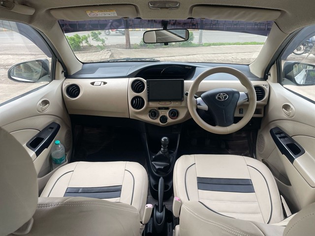 Second-hand 2017 Toyota Etios GD for sale in Rajkot-9