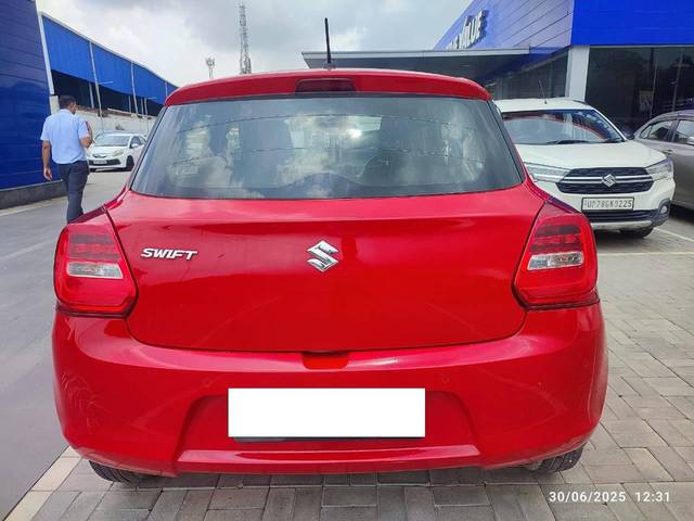 https://images10.gaadi.com/usedcar_image/4625640/original/processed_2074d17ab2085c76113269d09ff201ad.jpeg?imwidth=6401