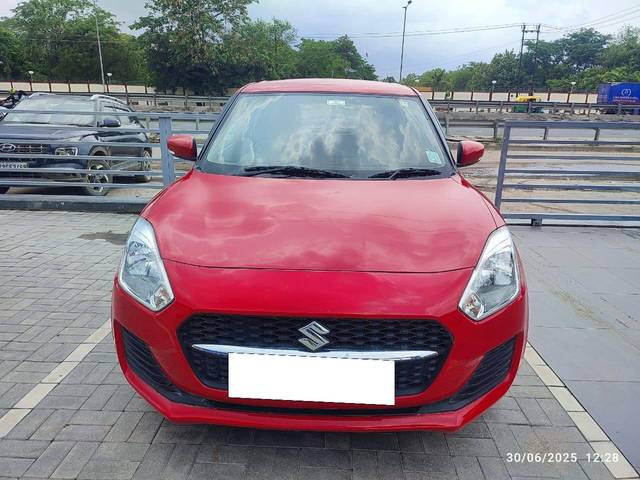 https://images10.gaadi.com/usedcar_image/4625640/original/processed_b657602039d6b6b78bb0f231cb23ae4f.jpeg?imwidth=6400