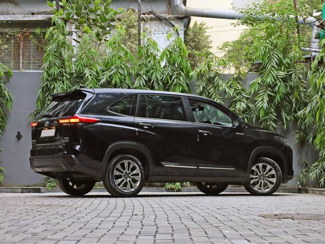 https://images10.gaadi.com/usedcar_image/4625642/original/processed_844a8860e00f30b2d37eea0f0db4b96e.jpg?imwidth=6402