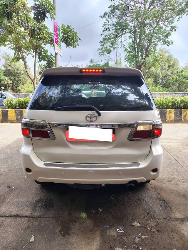 https://images10.gaadi.com/usedcar_image/4625662/original/processed_d63a03303bdb9f9e91ccaff6fb6dd367.jpg?imwidth=6401