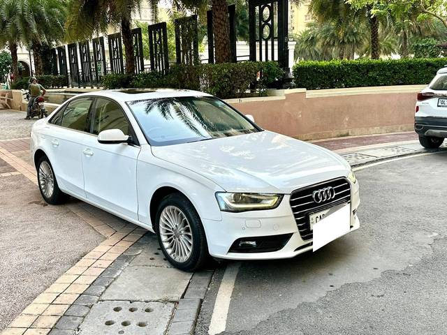 https://images10.gaadi.com/usedcar_image/4625733/original/processed_b432b5bc0e5a3707a7a1254e782f7097.jpg?imwidth=6400