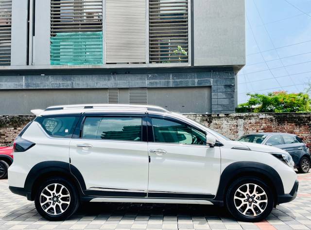 https://images10.gaadi.com/usedcar_image/4625776/original/b603a1633e6e4e76b2e5eff3db409cec.jpg?imwidth=6401