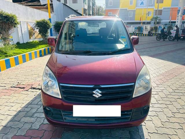 https://images10.gaadi.com/usedcar_image/4625777/original/processed_ce1dc60d949864a8141051184d0b5dd5.jpg?imwidth=6402
