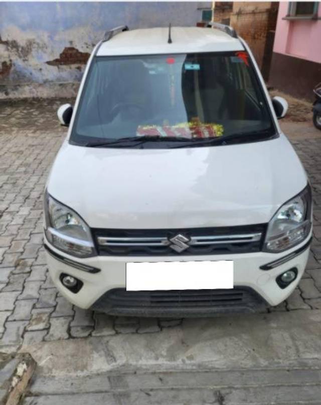 https://images10.gaadi.com/usedcar_image/4625781/original/processed_d99287ac-5445-40ad-95d5-ec59fdf11817.jpg?imwidth=6400
