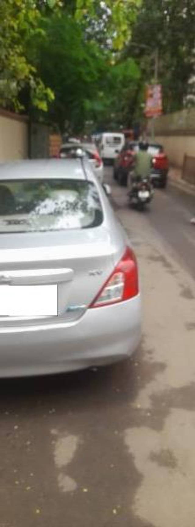 https://images10.gaadi.com/usedcar_image/4625854/original/processed_ccf2c61f-ec3e-4dfc-ab29-f4d13cf55456.jpeg?imwidth=6401