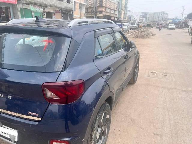 https://images10.gaadi.com/usedcar_image/4625863/original/processed_2d5653c0-d442-433e-97fe-760ffaa3e5c0.jpeg?imwidth=6402