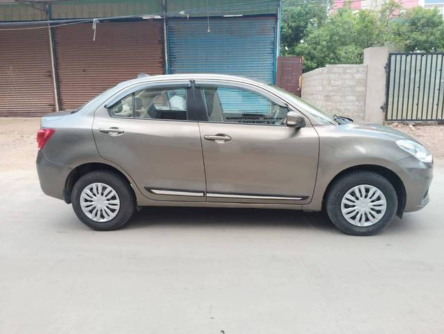 https://images10.gaadi.com/usedcar_image/4625864/original/processed_eac9a6c4e8294f0ff3dac6bb9de85ba3.jpg?imwidth=6401
