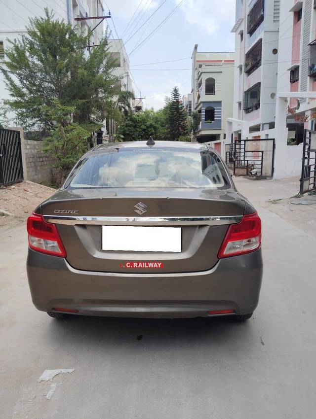 https://images10.gaadi.com/usedcar_image/4625864/original/processed_ed1e8e36462bd4dd4bff92a7dfb41ef3.jpg?imwidth=6402
