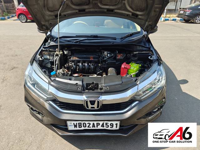 https://images10.gaadi.com/usedcar_image/4625871/original/8f5a348ca48e3220b79465f55b4b2cfc.jpg?imwidth=6401