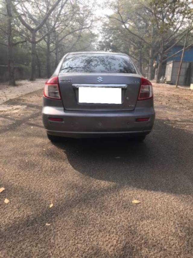 https://images10.gaadi.com/usedcar_image/4625872/original/processed_c20b684a-a44f-4f1a-b383-a02fcb067b79.jpg?imwidth=6402