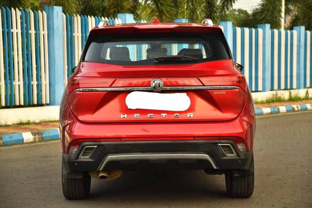 https://images10.gaadi.com/usedcar_image/4625876/original/processed_618b53785a8f7df6cb9bd86d6a508f49.jpg?imwidth=6402
