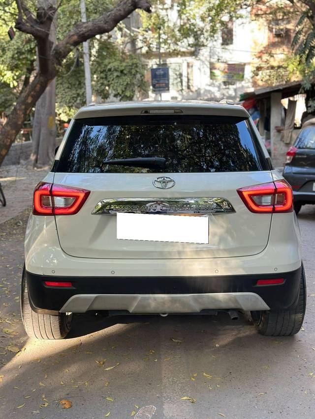 https://images10.gaadi.com/usedcar_image/4625890/original/processed_6b1ee318f5f6b5a23132c03b6aae7134.jpg?imwidth=6402