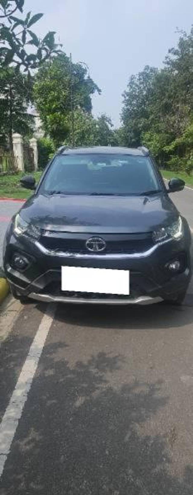 https://images10.gaadi.com/usedcar_image/4625906/original/processed_4f10b105-5fd7-48c3-9399-0c6fc6a27665.jpg?imwidth=6400
