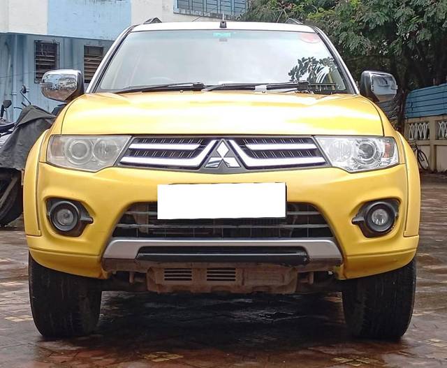 https://images10.gaadi.com/usedcar_image/4625911/original/processed_3b77e0f41aa4ef5c9e1b2e4f5d50180d.jpeg?imwidth=6400