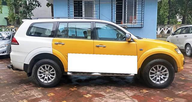 https://images10.gaadi.com/usedcar_image/4625911/original/processed_ccedda3f25a49ab4b0c3821aa434c8e7.jpeg?imwidth=6401
