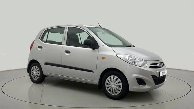https://images10.gaadi.com/usedcar_image/4625914/original/3acb6a40a3a3128d18606be0845d72ba.jpg?imwidth=6400