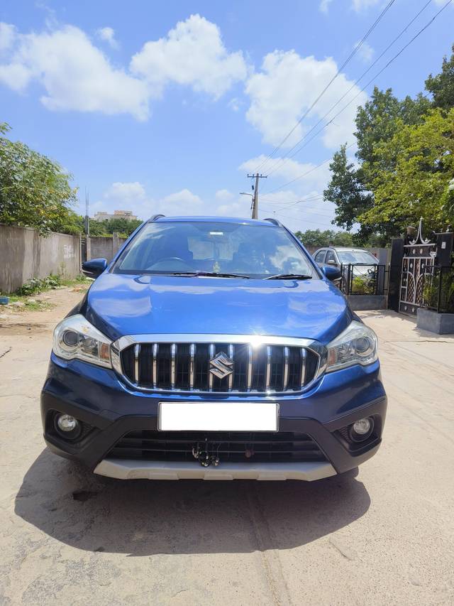 https://images10.gaadi.com/usedcar_image/4625922/original/processed_c9d6f4a18c27473519dd9f9f00fceb74.jpg?imwidth=6402
