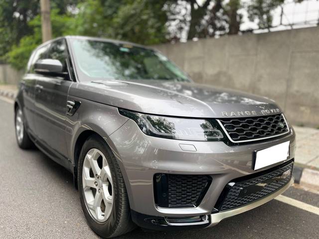 https://images10.gaadi.com/usedcar_image/4625937/original/processed_8949cae39ce01ccd8a0bfa8156dd7cca.jpg?imwidth=6402