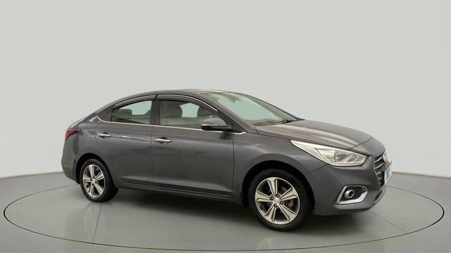 https://images10.gaadi.com/usedcar_image/4625939/original/cb47ebfa35e369c15df5498e43077d9f.jpg?imwidth=6400