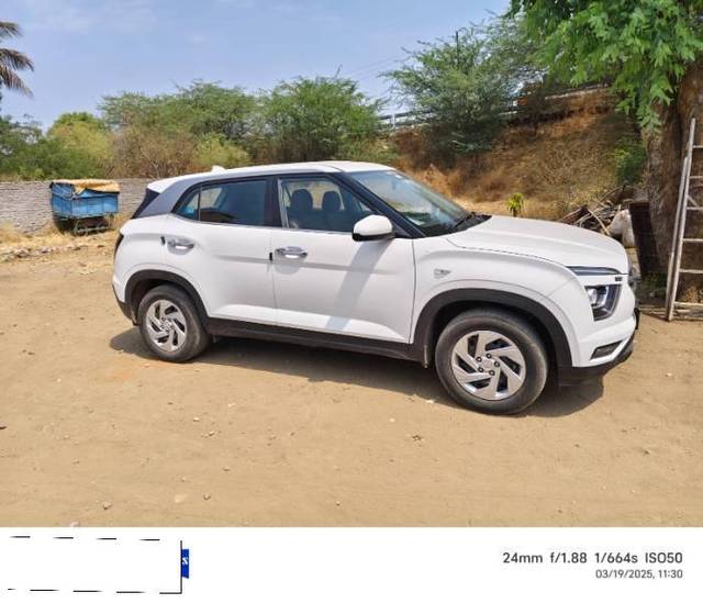 https://images10.gaadi.com/usedcar_image/4625956/original/processed_3dafb185-144a-44fe-907e-d2521454c67c.jpg?imwidth=6401