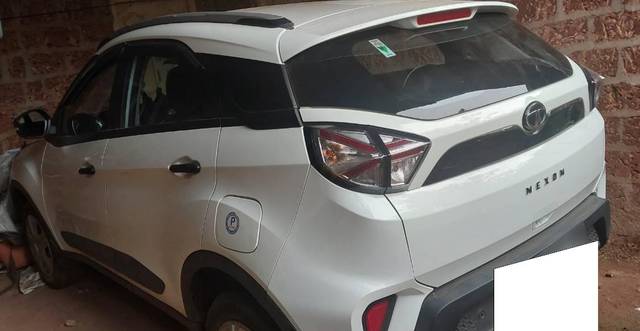 https://images10.gaadi.com/usedcar_image/4625957/original/processed_3c05f32b-9ae6-422a-a77b-58dc41a99469.jpg?imwidth=6402