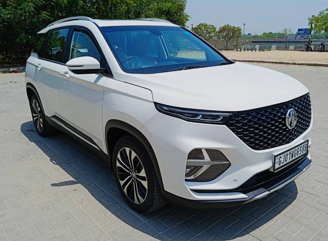 https://images10.gaadi.com/usedcar_image/4626006/original/8956e841fe85e609e6b867957980de37.jpg?imwidth=6400