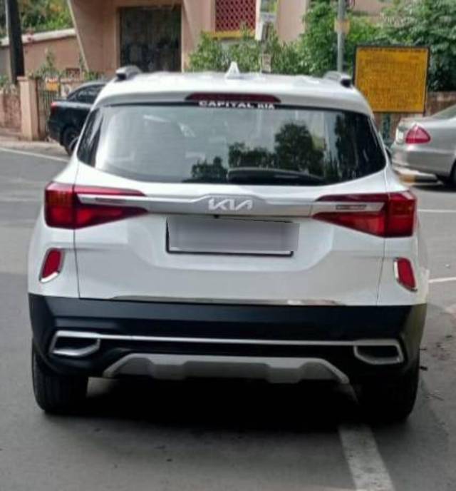 https://images10.gaadi.com/usedcar_image/4626034/original/processed_f57573f787c5aeeb74946a56a6151ed3.jpg?imwidth=6401