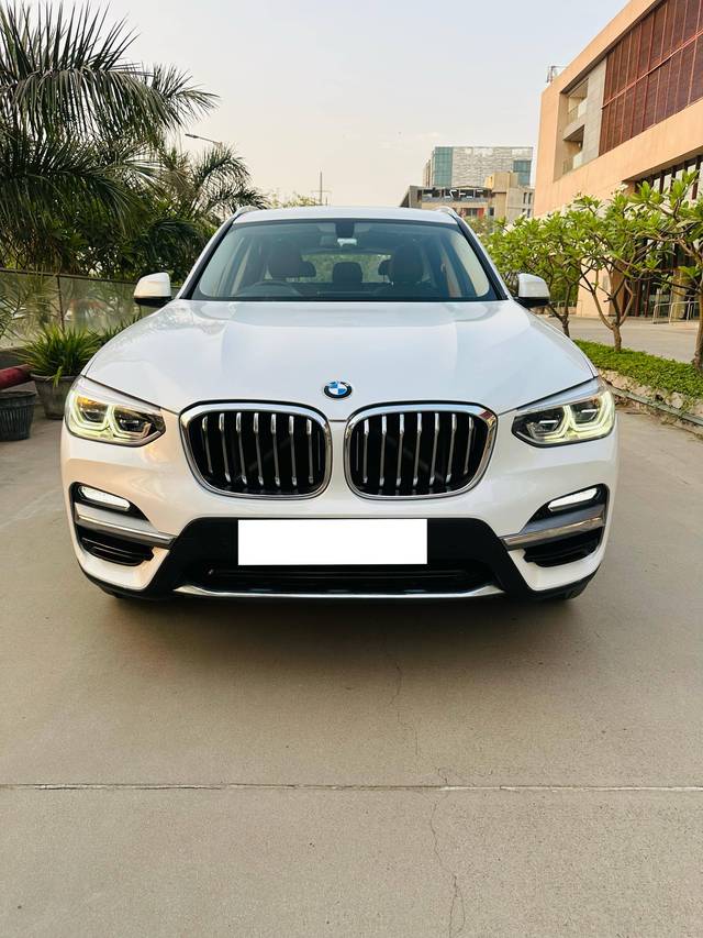 https://images10.gaadi.com/usedcar_image/4626045/original/processed_281cdb612b4f3dee931b0f5b08c0e0c4.jpg?imwidth=6402
