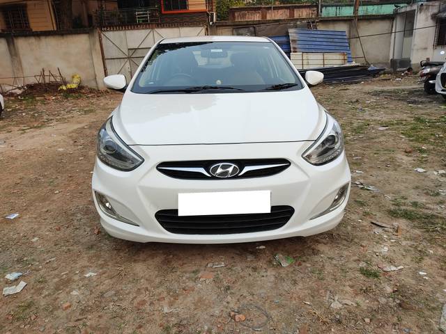 https://images10.gaadi.com/usedcar_image/4626049/original/processed_94ea05af87bb644a13b19c0add6a7faf.jpg?imwidth=6402