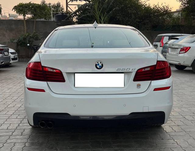 https://images10.gaadi.com/usedcar_image/4626058/original/processed_5641ba2d39438714c20c9200b6d107f1.jpg?imwidth=6402