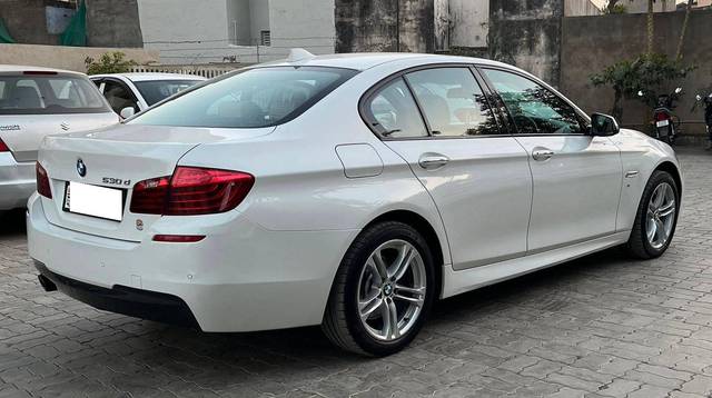 https://images10.gaadi.com/usedcar_image/4626058/original/processed_6486e178afc3eb42d070d36e8b8edf27.jpg?imwidth=6401
