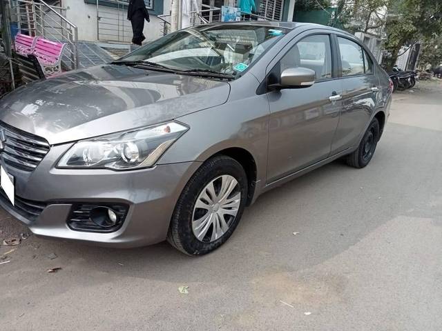 https://images10.gaadi.com/usedcar_image/4626060/original/processed_e4d74c3c-f1d0-446f-9bc6-17fa369063e4.jpg?imwidth=6400