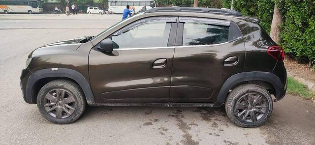 https://images10.gaadi.com/usedcar_image/4626081/original/processed_36779217c5f22d841dfbd7a3941a6832.jpg?imwidth=6402