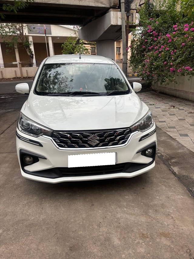 https://images10.gaadi.com/usedcar_image/4626083/original/processed_2c76ff8d-ceaa-4b76-9fb1-ff8c47b335c1.jpg?imwidth=6402
