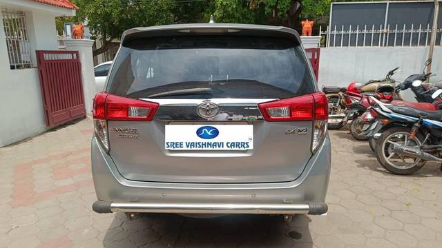 https://images10.gaadi.com/usedcar_image/4626086/original/processed_85bbab6f8fa1b3a0ee443702311eedae.jpg?imwidth=6402