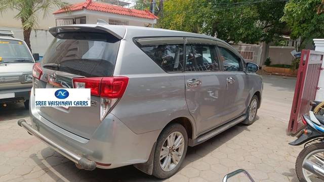 https://images10.gaadi.com/usedcar_image/4626086/original/processed_eb8c66e29aedba545130c1c2bad52194.jpg?imwidth=6401