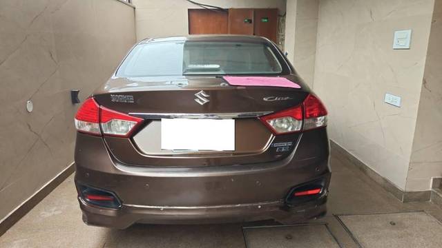 https://images10.gaadi.com/usedcar_image/4626089/original/processed_ff5cccb0-73d4-45c8-b2f0-c70a53507e6b.jpeg?imwidth=6401