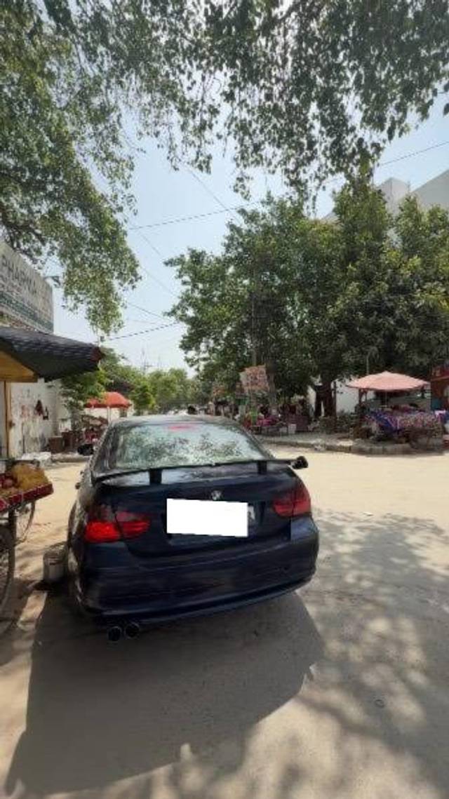 https://images10.gaadi.com/usedcar_image/4626118/original/processed_769805bc-0874-48f5-8c4c-de8e54537df6.jpeg?imwidth=6401