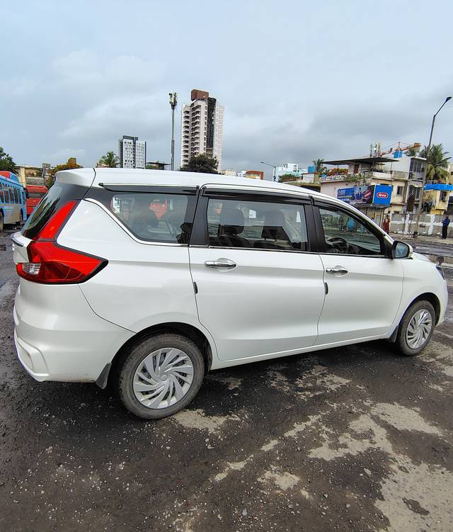 https://images10.gaadi.com/usedcar_image/4626155/original/c13e7b366fc1e94503d72455c7350156.jpg?imwidth=6402