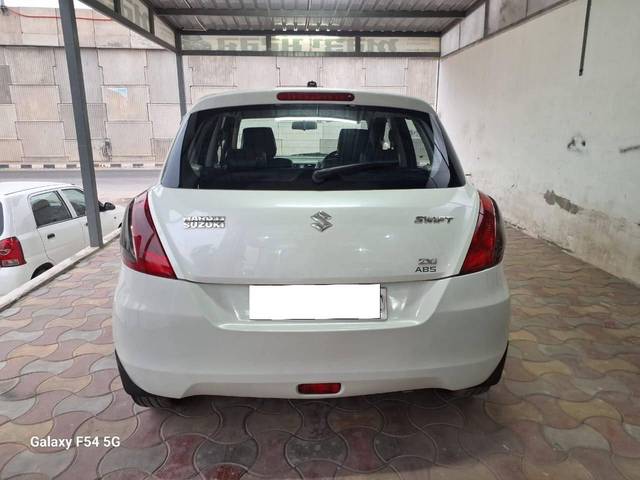 https://images10.gaadi.com/usedcar_image/4626158/original/processed_4c7e9577d2deae3503080107367f16b9.jpg?imwidth=6401